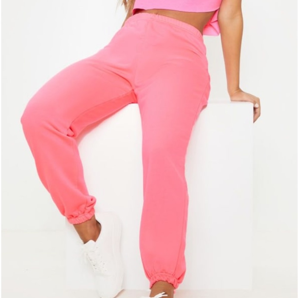 Pretty Little Thing Coral Joggers